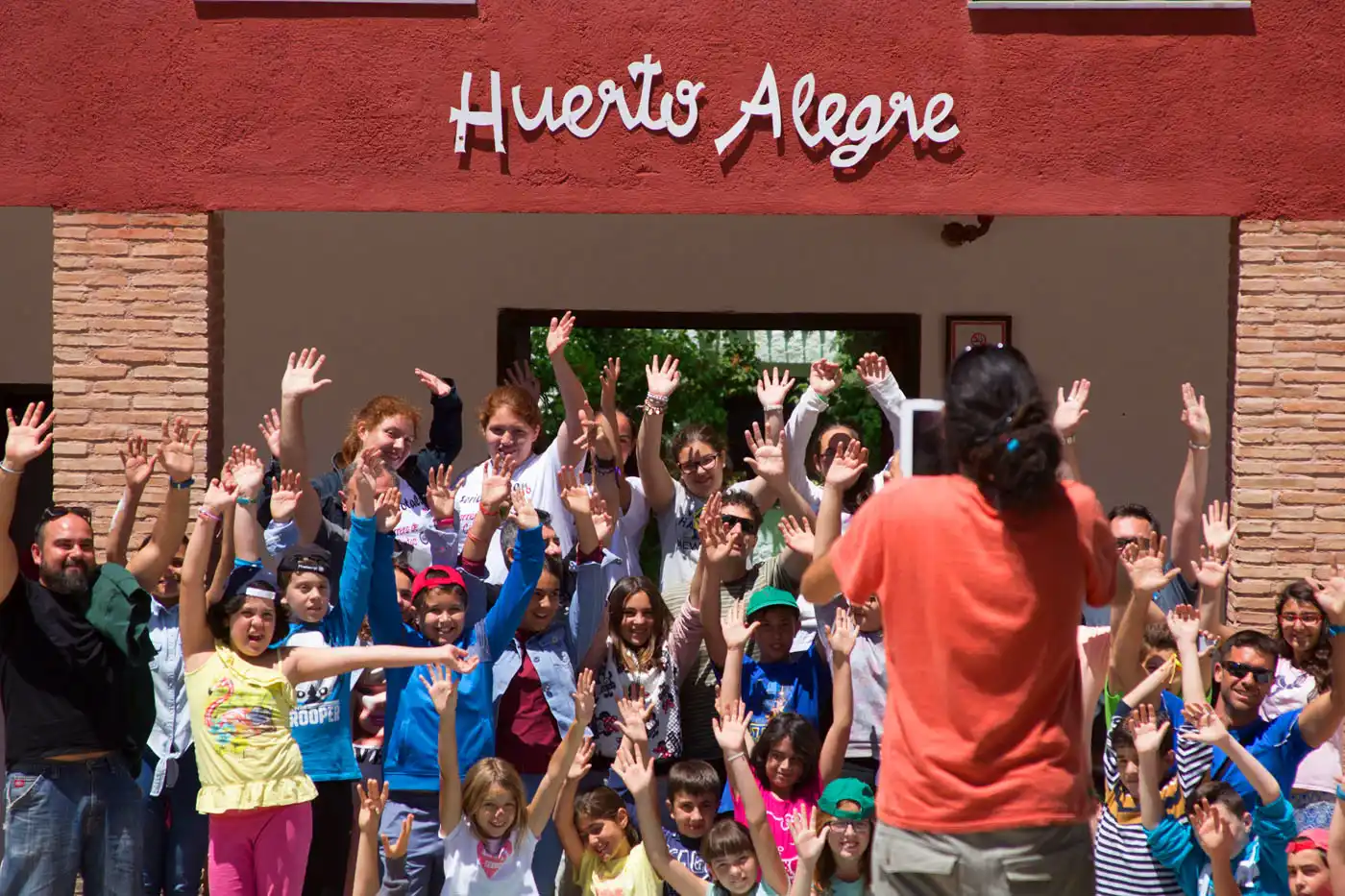 Escuela de Formación Huerto Alegre: Contacto Escuela de Formación Huerto Alegre: Contacto